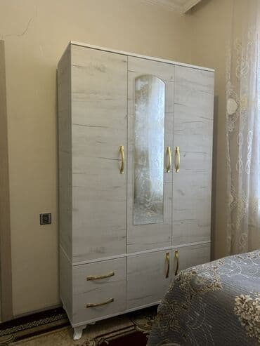 Təmir və tikinti: Açılan, 3 qapılı Düz dolab, Qarderob, paltar dolabı — 2