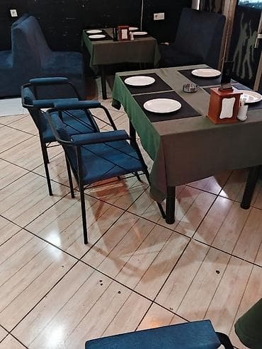 Kafe-restoran üçün tam avadanlıq paketi - Stol və oturacaqlar: Möhkəm