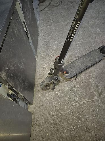 Электротранспорт: Elektrikli skuter – şəhərdaxili rahat gediş üçün. Xüsusiyyətlər: - — 9