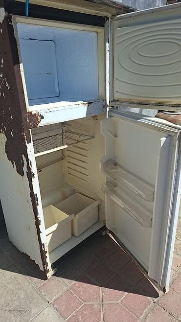 kofemolka satilir: 2 qapılı Soyuducu Satılır — 1