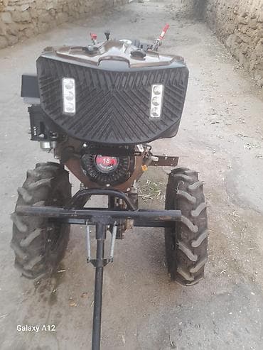 Ağır işlər üçün güclü motoblok - Benzin mühərriki, 18 at gücü