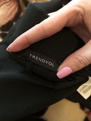 Şəxsi əşyalar: Şalvar, Trendyolmilla, M, rəng - Qara — 4