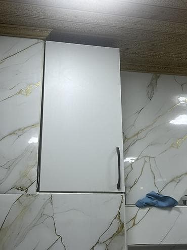 tibbi şkaf: Berber saloni üçün yaxsi veziyyeytde mebel real aliciya endirim olacag — 2