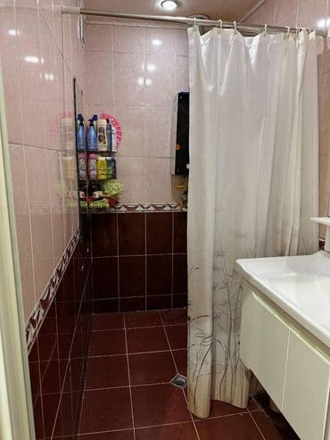 əmlak satışı: Bakı, Yeni Günəşli Massiv V, 2 otaqlı, Köhnə tikili, 60 kv. m — 20