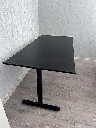 metal vitrin: Minimalist iş/oxu masası - Rəng: mat qara - Forma: düzbucaqlı üstlük — 2
