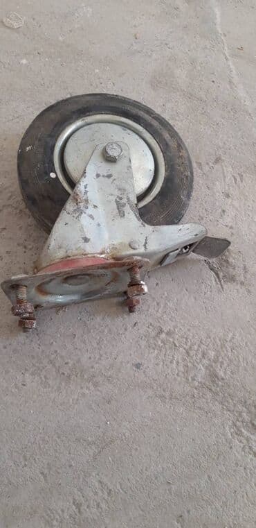 laqonda işlənmiş: Təcili satıram.
Furlanan teker 
Diyircekli teker
1defe islenib — 2