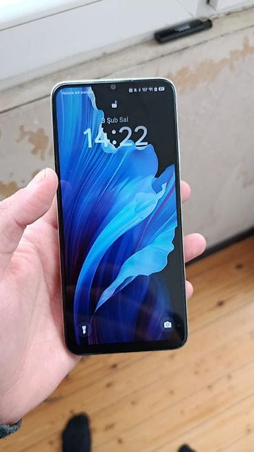 xbox one s: 6 ayin telfonudu saz vezyetdedi teze telfon almışam deyə satiram — 2