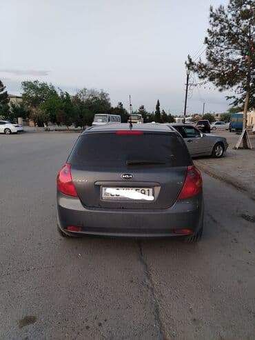 nissan sunny 2019 qiymeti: Kia Cee’d hatchback - Kuzov: 5 qapılı hatchback, tünd boz rəng - — 4