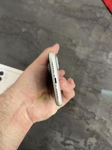 iphone x s max ikinci el: IPhone 11, 128 GB, Ağ, Face ID — 6