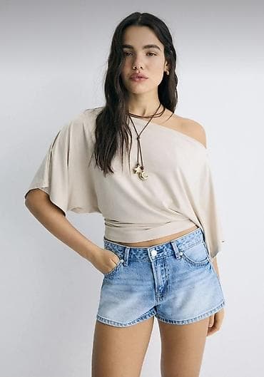 Stradivarius şık bluz Sadece bir defe alındığı gün geyinilib Ölçüsü — 1