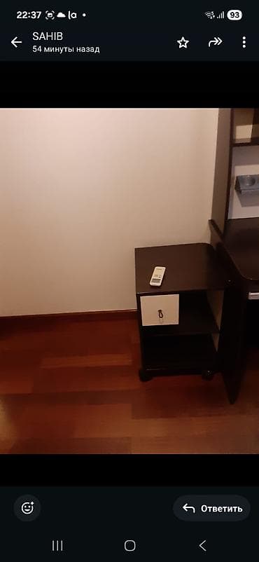 divar polkalari: Masaüstü iş/stol dəsti - Rəng: tünd qəhvəyi və açıq krem — 2