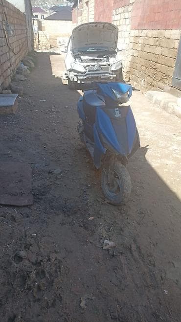 elekdirikli sukutur: Moon brand 80 sm3 — 1