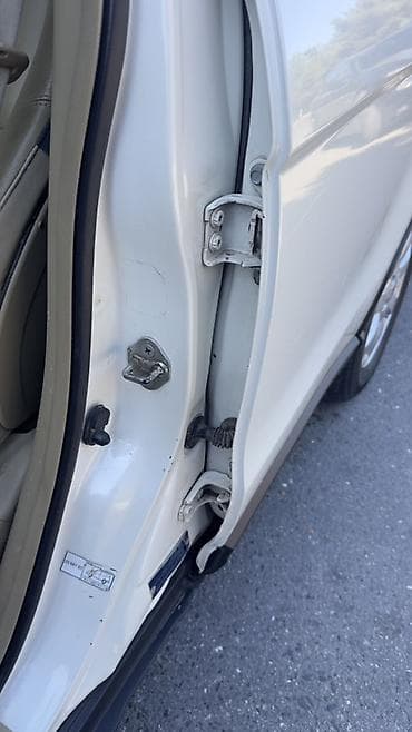 hyundai accent 2002: Honda CR‑V, ağ rəngli, 5 yerlik kompakt krossover/SUV. Texniki və — 9