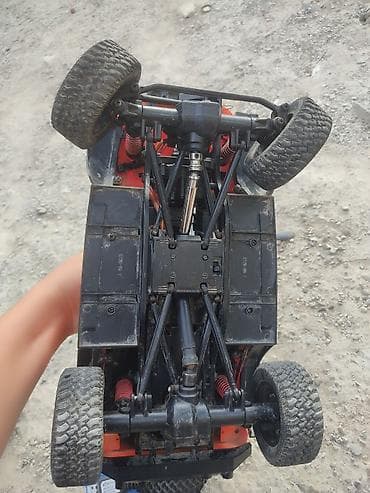 kross: RC off-road maşın dəsti – 1:10 ölçülü krossover korpuslu model kardan — 9