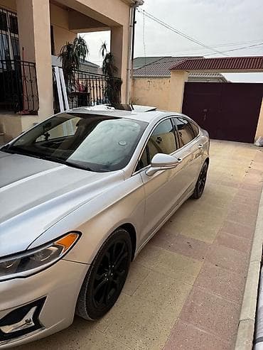 Motonəqliyyat: Ford Fusion (Mondeo) sedan – gümüşü rəng. Xüsusiyyətlər və detallı — 8
