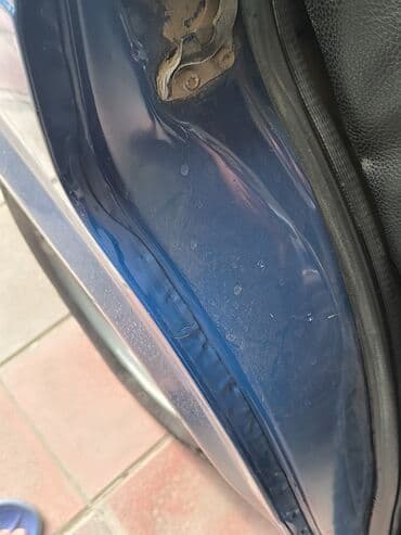 traktor yer qazan: VAZ 2107, mavi rəngli sedan Xüsusiyyətlər: - Kuzov: sedan, klassik — 9