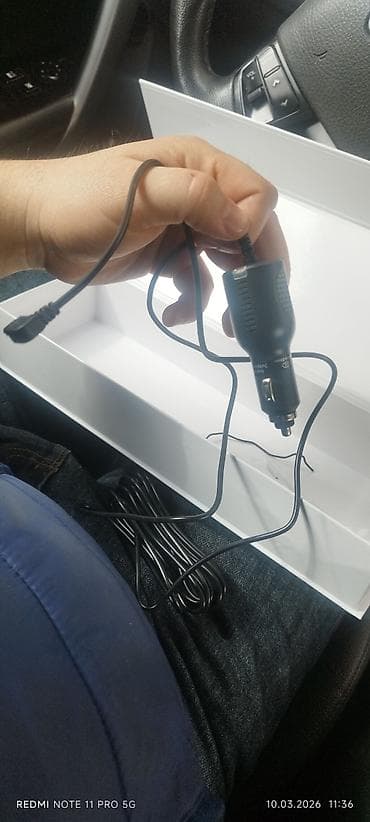 GPS naviqatorlar: Avtomobil üçün güzgü tipli DVR kamera seti Xüsusiyyətlər: - Ön panelə — 6