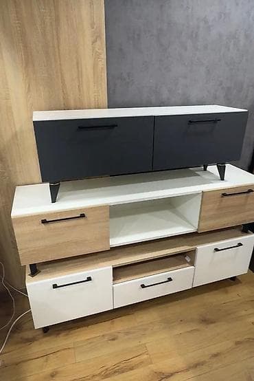 tv 43: Yeni, TV stend, Azərbaycan — 1