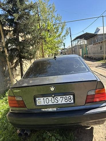 turbo az c class: BMW 3 Series E36 sedan - Kuzov: sedan, tünd boz rəng - Nömrə nişanı — 2