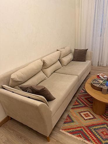 Divan 230 azn Yeni kimidi, keçən il 1600 azn alınıb. Keyfiyyətli