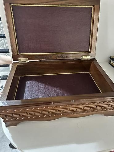 ev eşyalarl: Oyma naxışlı taxta qutu - Material: tam ağac (əl işi oyma işləmələr) — 2