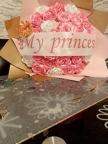 xoruz otu bitkisi: Keçən ilin son zəngində ən çox satılan gül buketimizzzz!!!İçində 35 — 2