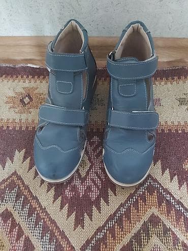 mavi ayaqqabılar: Tərs ortopedik 38 razmer mimy firmasınındır. 130 manata alınıb. təmiz — 1