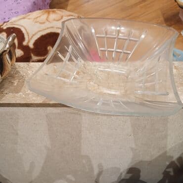 Şüşə meyvə/qəlyanaltı qabı - Material: qalın, şəffaf şüşə - Forma