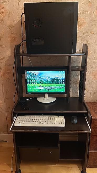komputer windows 7: Processor: Core i5 3330 Ana plata: Foxconn H61 Video kart GT210 1GB — 1