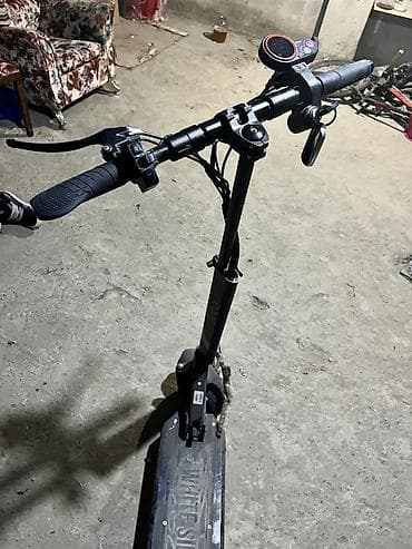 Digər nəqliyyat: Kreditlə 1800 manata alınmış scooter satilir. 200 manatliq xərci var — 3