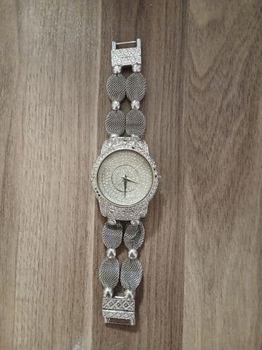 İşlənmiş, Qol saatı, rəng - Gümüşü lalafo.az -da İşlənmiş, Qol saatı, rəng - Gümüşü