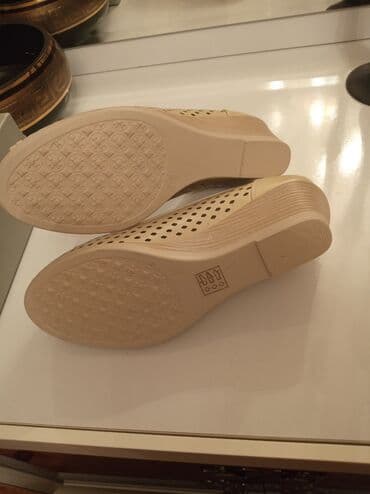 qoyun dərisindən ev üçün qadın şap şapları: Ölçü: 39, Yeni — 2