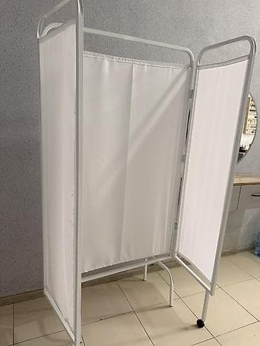 zerin mebil: 3 bölməli tibbi məxfilik paravanı - Konstruksiya: Ağ rəngli, toz boya — 3