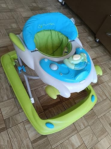 Uşaq yürütəc satikir, xodunok norm veziyyetindedir