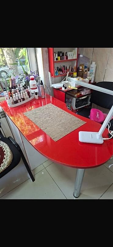 Gözəllik salonu üçün mebel və avadanlıq dəsti Tərkib: - Vizaj/saç — 2
