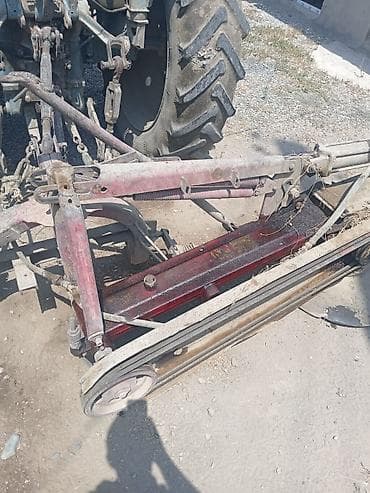 arx cəkən: Traktora qoşulan barabanlı otbiçən - 2 barabanlı diskli kəsici qurğu — 3