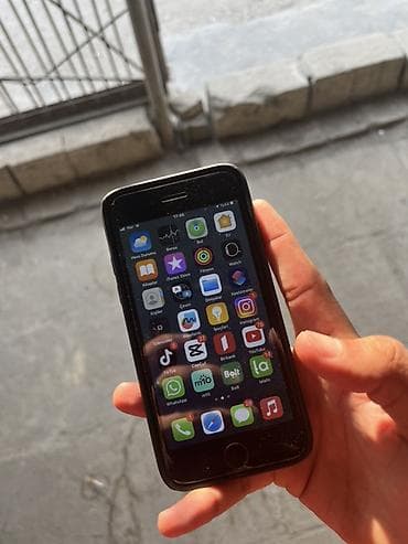 tv bu 2: IPhone SE, Qara, Barmaq izi — 1