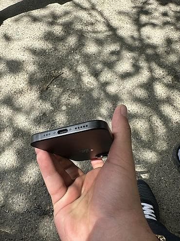ayfon 7 s: IPhone 15, 128 GB, Qara — 4