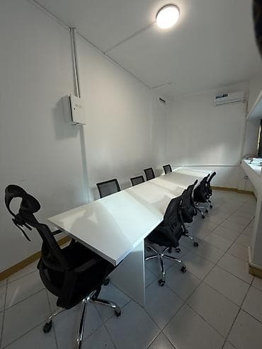 kiraye gunluk: Kollektiv iş və təlimlər üçün tam təchiz olunmuş ofis/konfrans otağı — 3