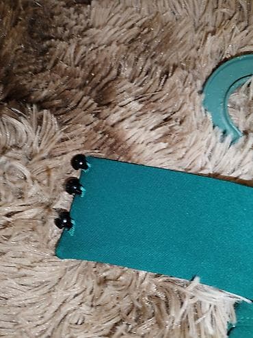 Zümrüd-yaşıl rəngdə qadın paltarı - Model: qolsuz, A-kəsim ətəkli — 4