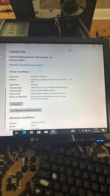 3 birinde printer: Masaüstü kompüter + monitor dəsti Monitor: - LG Flatron W1942S, 19" — 8