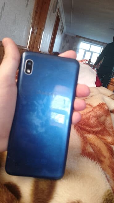 samsung s10 ekran: Samsung Galaxy A10 — 2