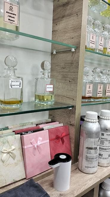 selenium sulfide 2.5 shampoo iran: Ətir vitrinləri satılır bir 80 AZN. hündürlük 2m 10 sant eni 1 getirdi — 2