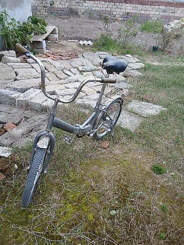 Klassik şəhər tipli velosiped - Geniş, yüksək sükan – rahat oturuş və