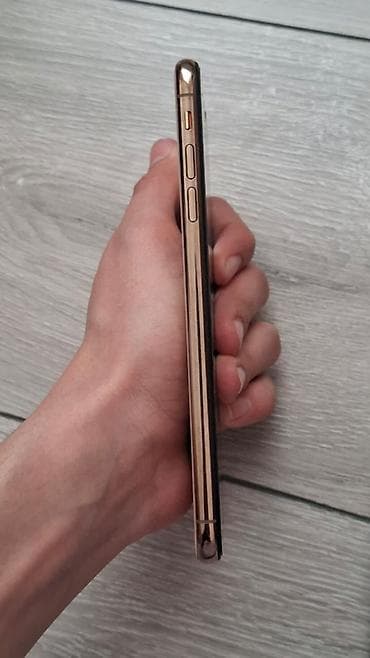 en ucuz ayfonlar: İki telefon bir yerdə satılır – iPhone XS Max və Samsung Galaxy S20 — 7