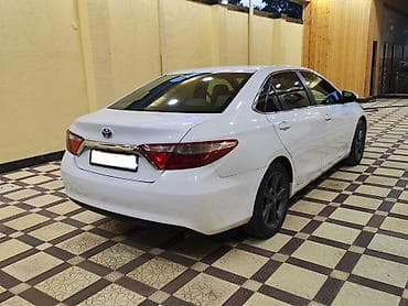 camry stop: Toyota Camry: 2.5 l | 2014 il Sedan — 3