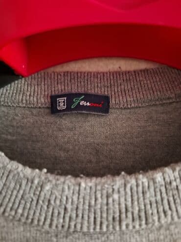 toxunma jaket: Brend: Fersoni Model: Kişi sviteri m ve l olcuye uygun - Rəng: Boz — 2
