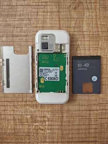 ipad mini 2: Nokia N97 Mini, 16 GB, rəng - Ağ, Düyməli, Sensor — 4