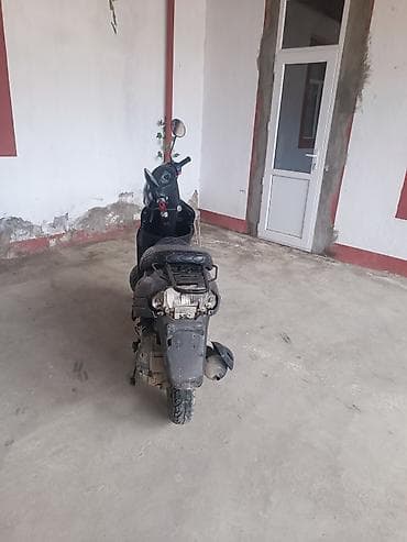 sinler ve diskler type 1: Şəhər içi rahat hərəkət üçün kiçik həcmli skuter. Xüsusiyyətlər: - — 2