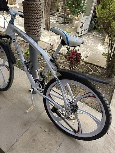 velosiped 26 type 1: Ağ rəngdə dağ/şəhər tipli velosiped 🛑Bmw yenidi surulmur deye satılır — 6
